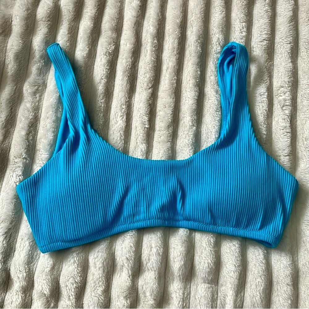 Buff Bunny Ribbed Swimsuit Bikini Top • Aqua Blue • Small